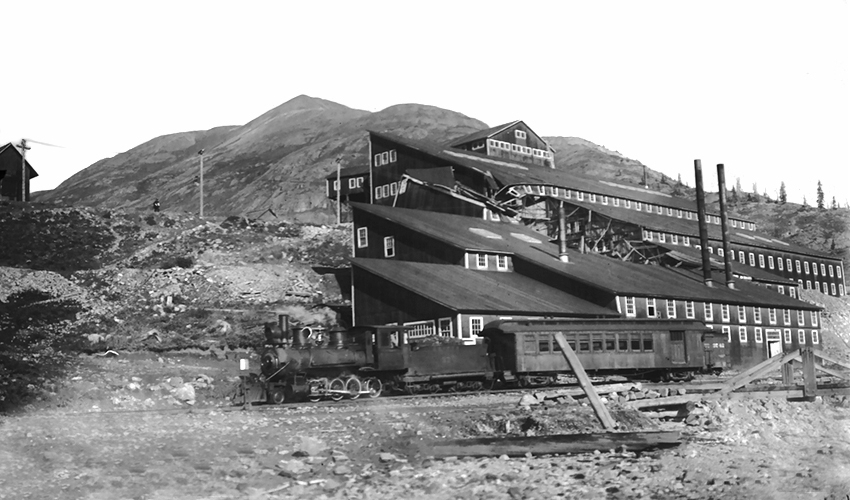 Gold Prince Mill at Animas Forks with Silverton Gladstone & Northerly engine and combination car about 1917.